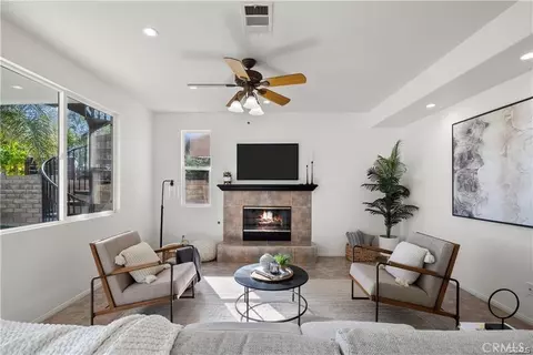 Living - 29052 Madrid Pl, Castaic, CA 91384 photo 5 of 6
