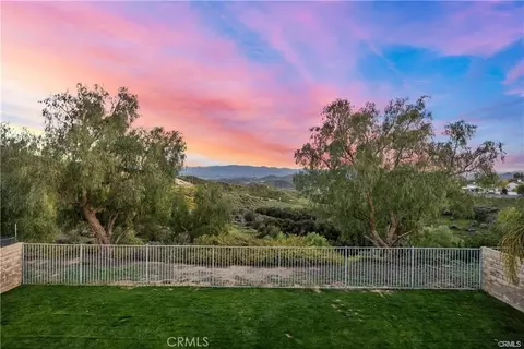Exterior - 29052 Madrid Pl, Castaic, CA 91384 photo 5 of 12