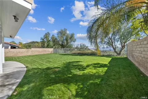 Exterior - 29052 Madrid Pl, Castaic, CA 91384 photo 7 of 12