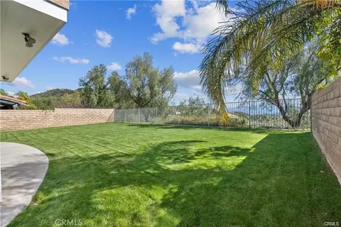 Exterior - 29052 Madrid Pl, Castaic, CA 91384 photo 12 of 12