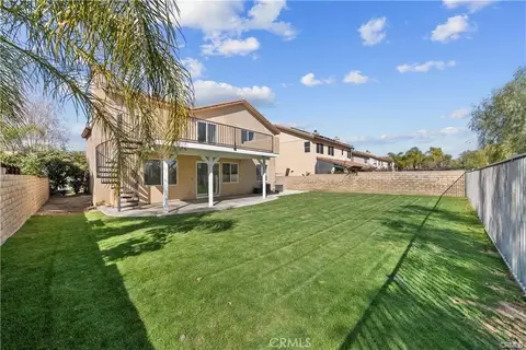 Exterior - 29052 Madrid Pl, Castaic, CA 91384 photo 8 of 12
