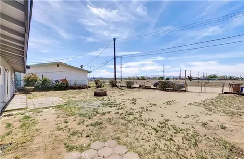 Exterior - 9110 G, Hesperia, CA 92345 photo 3 of 4
