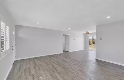 Living - 9110 G, Hesperia, CA 92345 photo 6 of 7
