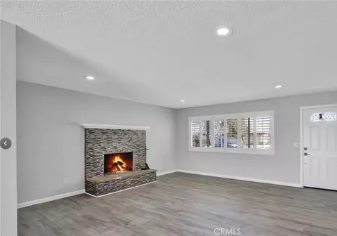 Living - 9110 G, Hesperia, CA 92345 photo 3 of 7