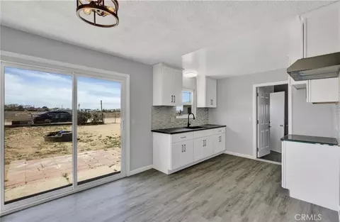 Entry Way - 9110 G, Hesperia, CA 92345 photo 1 of 2