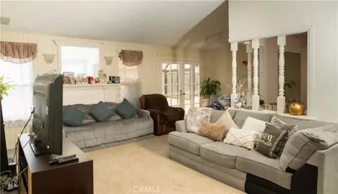 Living - 1451 Offshore St, Oxnard, CA 93035 photo 1 of 2