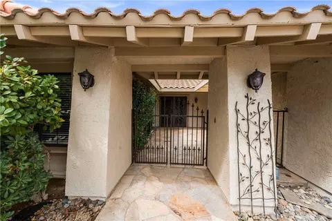 Exterior - 41437 Myrtle, Palmdale, CA 93551 photo 3 of 6