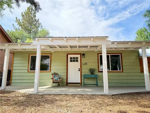 6513 Lowry Ln, Frazier Park, CA 93225