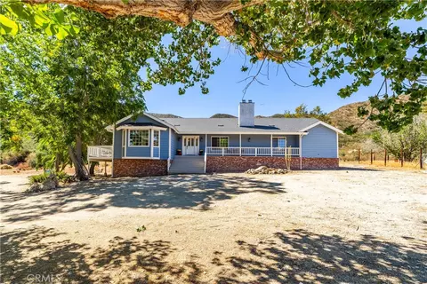 Exterior - 28625 Bootlegger Canyon Rd, Acton, CA 93510 photo 2 of 11