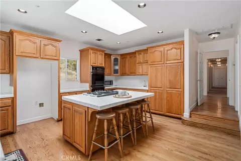 Kitchen - 28625 Bootlegger Canyon Rd, Acton, CA 93510 photo 4 of 5