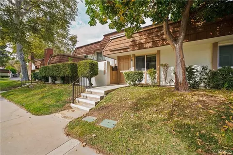 10120 Larwin Ave #3, Chatsworth, CA 91311