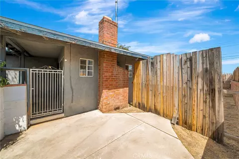 Exterior - 44258 Foxton, Lancaster, CA 93535 photo 8 of 9