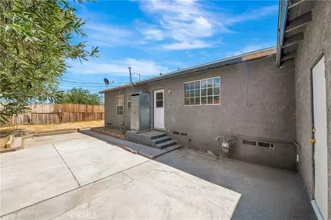 Exterior - 44258 Foxton, Lancaster, CA 93535 photo 4 of 9