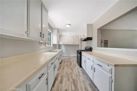 Entry Way - 44258 Foxton, Lancaster, CA 93535 photo 3 of 7