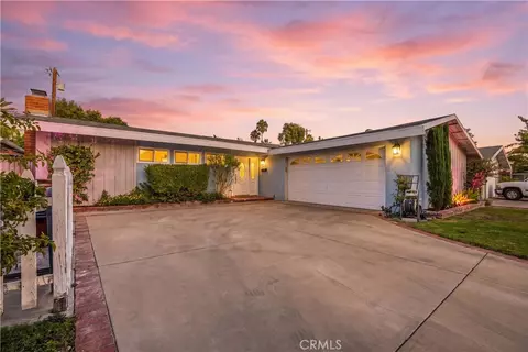 9532 Casaba Ave, Chatsworth, CA 91311