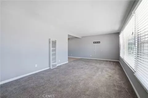 Living - 15917 Lee St, Mojave, CA 93501 photo 1 of 2
