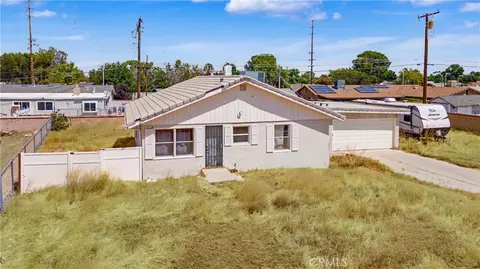 1047 E Lingard St, Lancaster, CA 93535 photo 3