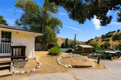 Exterior - 425 North, Lebec, CA 93243 photo 13 of 13