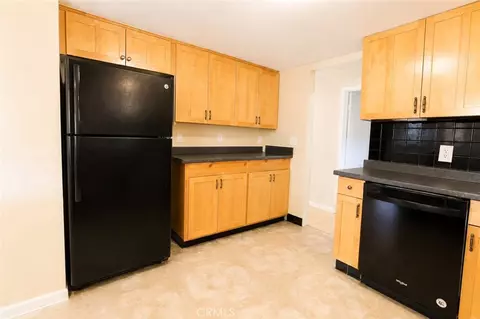 Kitchen - 425 North, Lebec, CA 93243 photo 4 of 6
