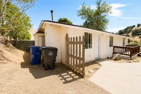 Exterior - 425 North, Lebec, CA 93243 photo 6 of 13