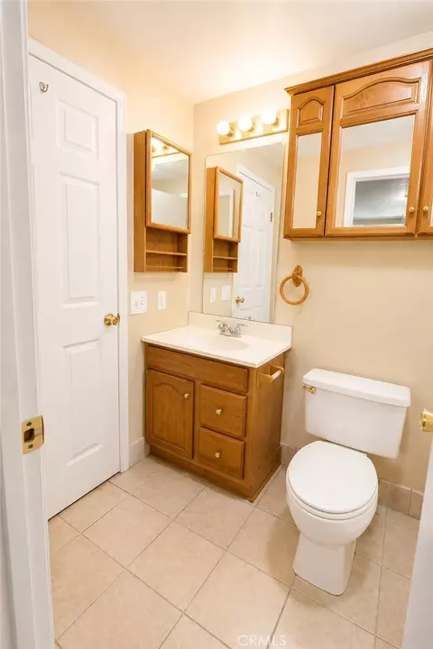 Bath - 425 North, Lebec, CA 93243 photo 2 of 5