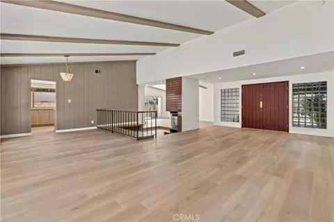 Living - 3070 Springfield, Simi Valley, CA 93063 photo 6 of 11