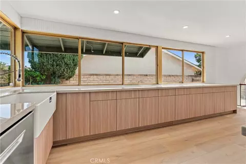 Kitchen - 3070 Springfield, Simi Valley, CA 93063 photo 4 of 6