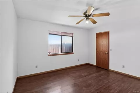 Bedroom - 18539 Symeron Rd, Apple Valley, CA 92307 photo 1 of 6
