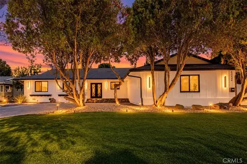 8346 Moorcroft Ave, West Hills, CA 91304