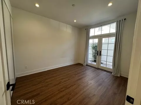 Bedroom - 288 S Oakland, Pasadena, CA 91101 photo 1 of 2