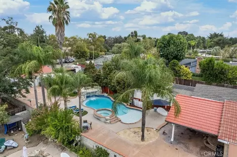View/Area - 23549 Cherry, Newhall, CA 91321 photo 2 of 10