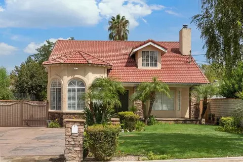Exterior - 23549 Cherry, Newhall, CA 91321 photo 12 of 15