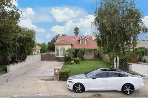 Exterior - 23549 Cherry, Newhall, CA 91321 photo 13 of 15