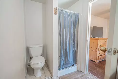 Bath - 14626 Devlin Ave, Norwalk, CA 90650 photo 4 of 4