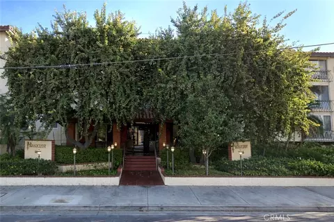 12830 Burbank #307, Valley Village, CA 91607