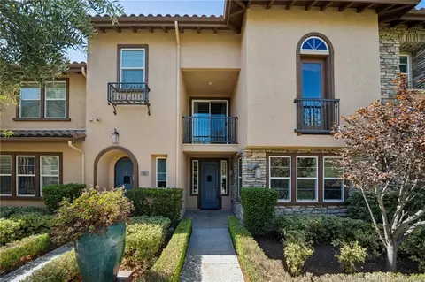 28565 Herrera St #100, Valencia, CA 91354