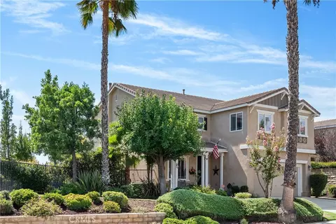 Exterior - 29944 Shadow Pl, Castaic, CA 91384 photo 5 of 9