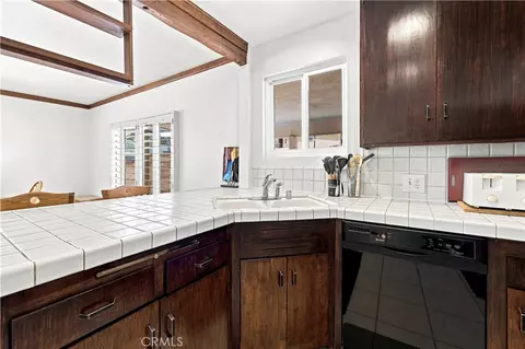 Kitchen - 4119 Belinda St, Simi Valley, CA 93063 photo 4 of 4