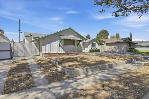 Exterior - 4119 Belinda St, Simi Valley, CA 93063 photo 2 of 11