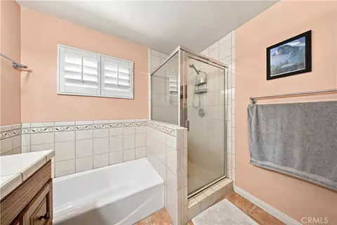 Bath - 4119 Belinda St, Simi Valley, CA 93063 photo 1 of 5