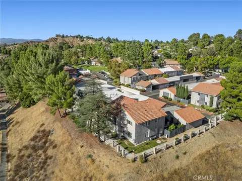 View/Area - 26853 Avenida Terraza, Saugus, CA 91350 photo 2 of 7