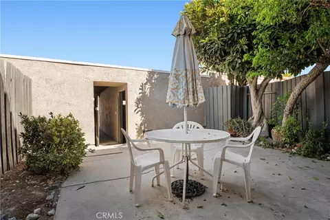 Exterior - 26853 Avenida Terraza, Saugus, CA 91350 photo 3 of 5
