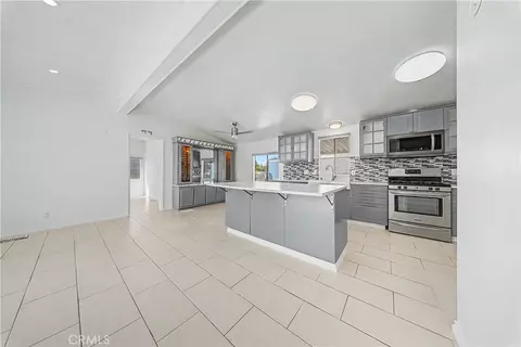 2545 E Avenue I #17, Lancaster, CA 93535 photo 5