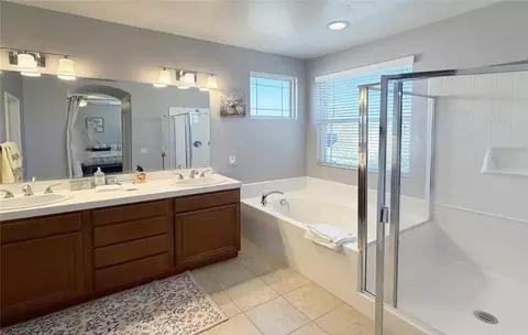 Bath - 31242 Black Maple, Temecula, CA 92592 photo 1 of 2