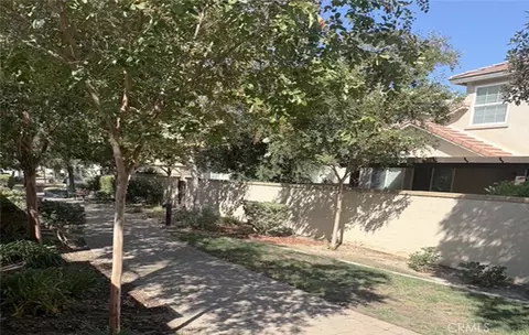 Exterior - 31242 Black Maple, Temecula, CA 92592 photo 6 of 8