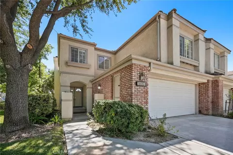 Exterior - 24406 Hampton Dr #B, Valencia, CA 91355 photo 2 of 8