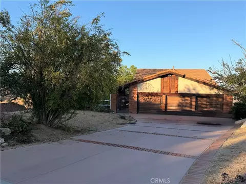 28 Wrangler Ln, Bell Canyon, CA 91307
