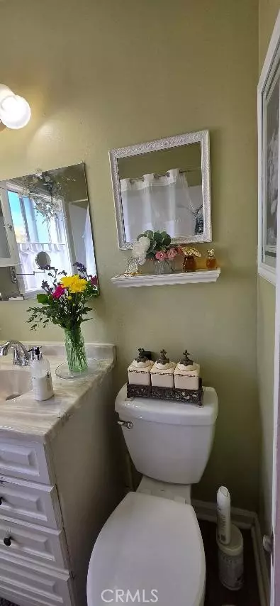 Bath - 9502 Brookpark, Downey, CA 90240 photo 2 of 2