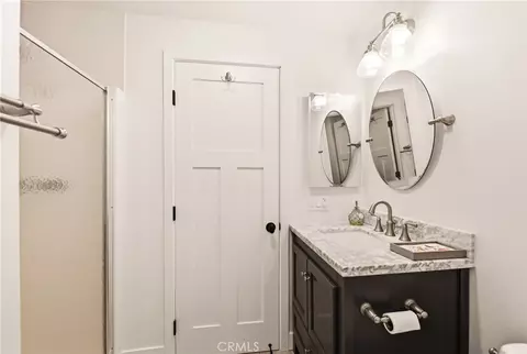 Bath - 3142 Sunset Ln, Oxnard, CA 93035 photo 2 of 3