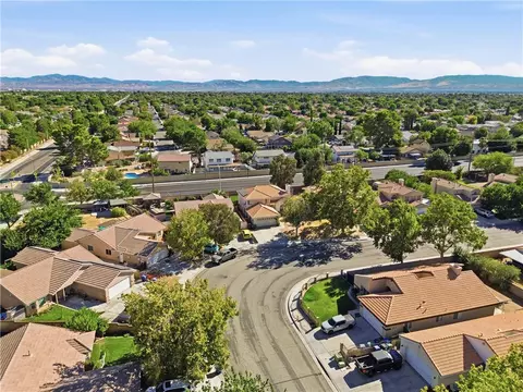 View/Area - 1342 Lightcap St, Lancaster, CA 93535 photo 1 of 3